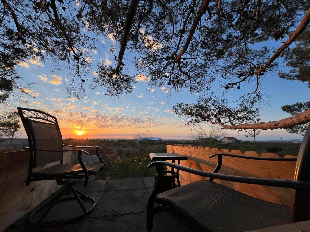Hole In The Wall Getaway - Usa Mexico Border Bed And Breakfast Columbus Exteriör bild