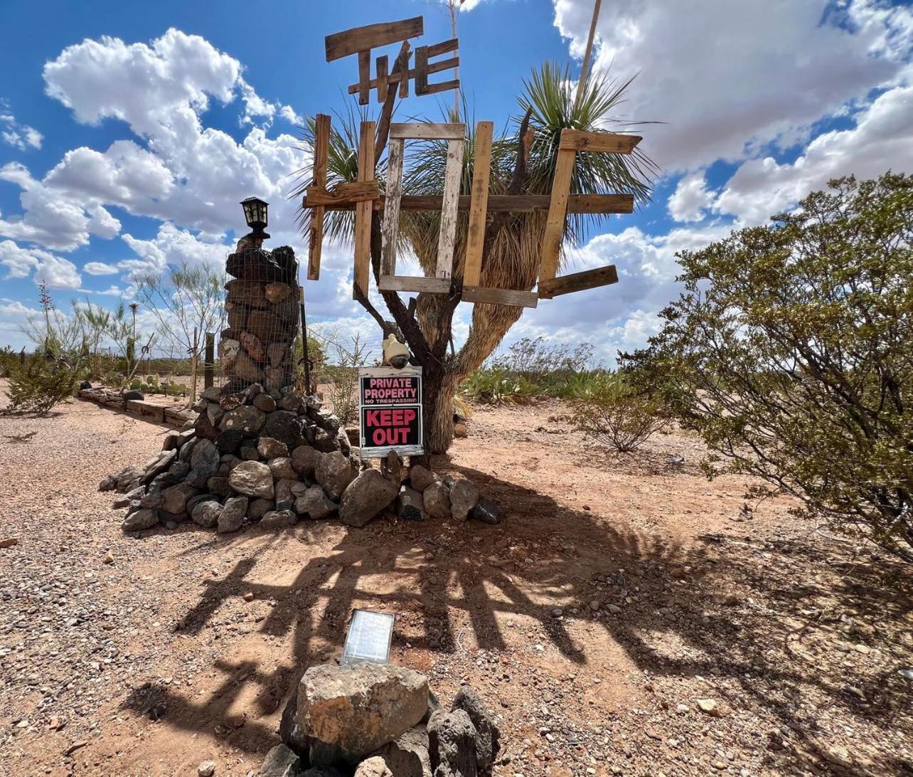 Hole In The Wall Getaway - Usa Mexico Border Bed And Breakfast Columbus Exteriör bild