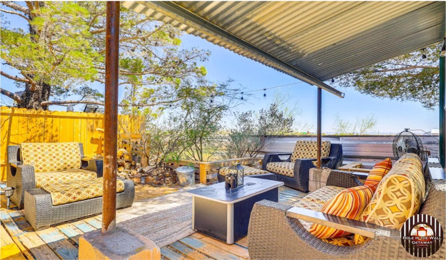 Hole In The Wall Getaway - Usa Mexico Border Bed And Breakfast Columbus Exteriör bild